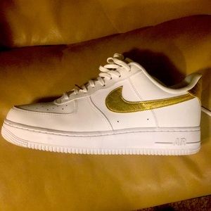 White gold af1